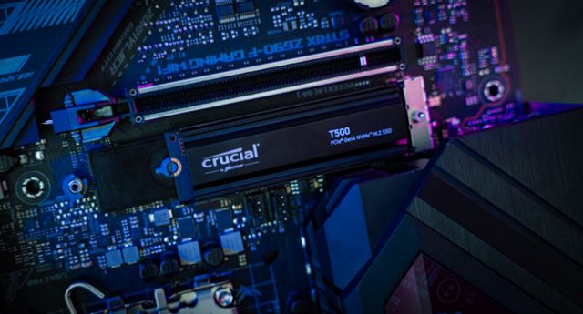 Crucial T500 2TB PCIe Gen4 NVMe M.2 SSD with heatsink